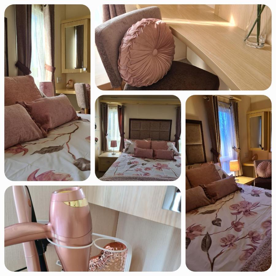 Beautiful 2 Bedroom Caravan, Holiday Park Tenby Saint Florence Екстер'єр фото