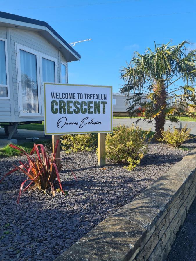 Beautiful 2 Bedroom Caravan, Holiday Park Tenby Saint Florence Екстер'єр фото
